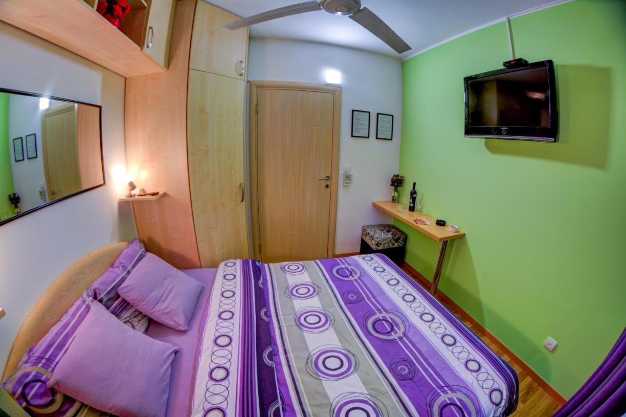 Rooms And Apartments S Belgrad Exterior foto